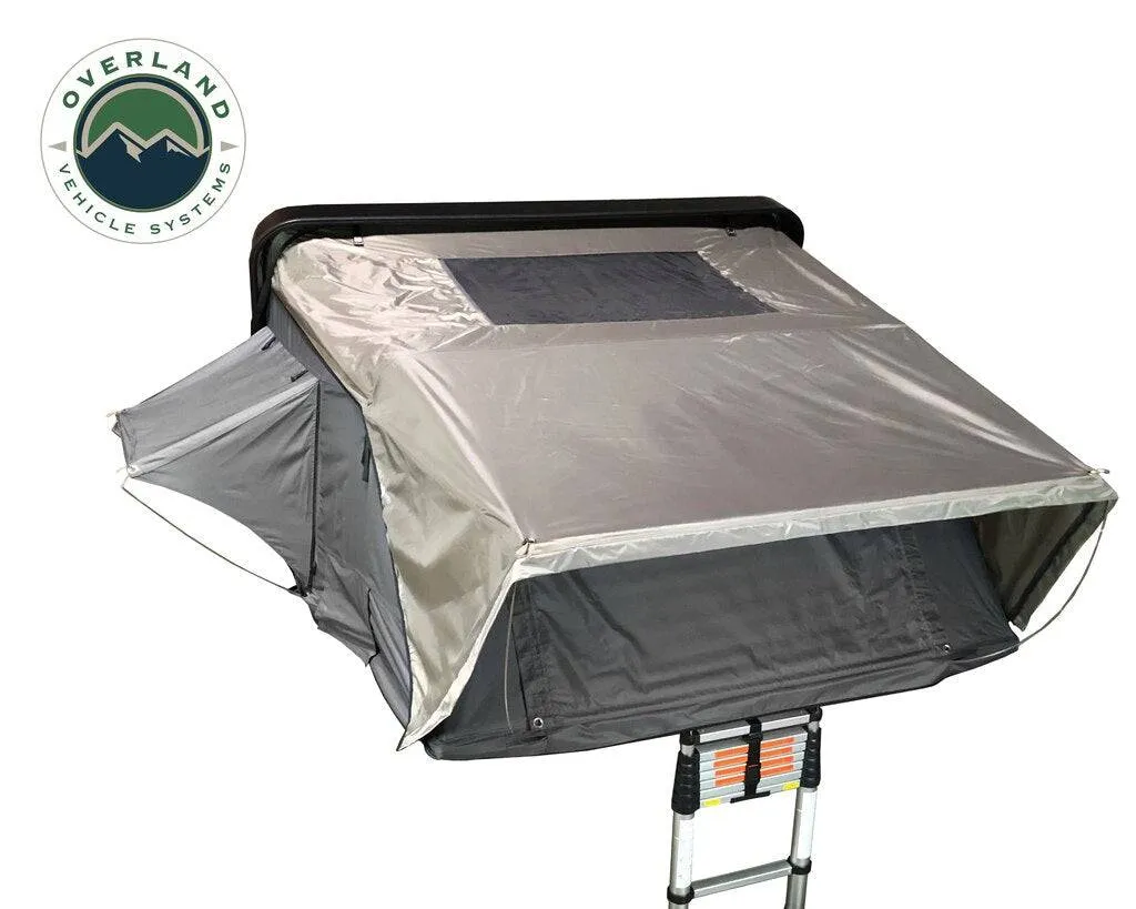 Overland Vehicle Systems Bushveld Hard Shell Roof Top Tent - 4 Person  | Universal